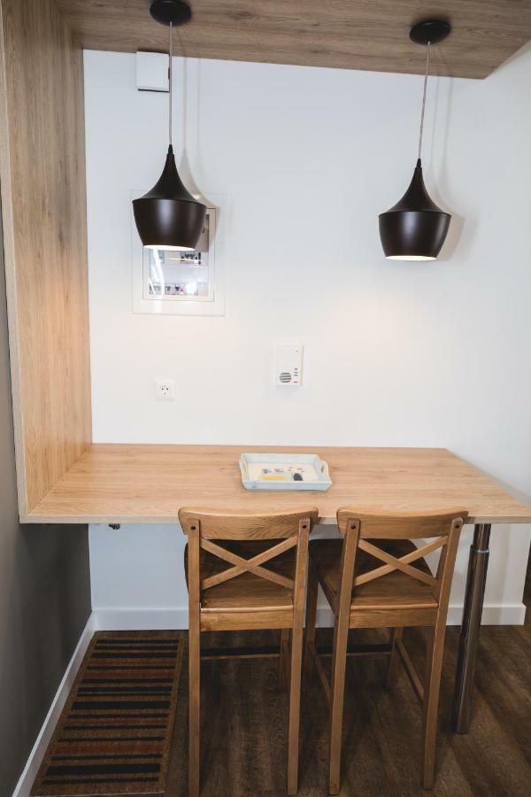 Ziva Apartment - 4Th Floor - Renovated 2019 アテネ エクステリア 写真